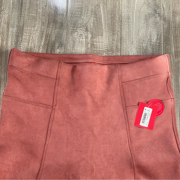Spanx Faux Suede Leggings - rose (dark pink) - Picture 8 of 8